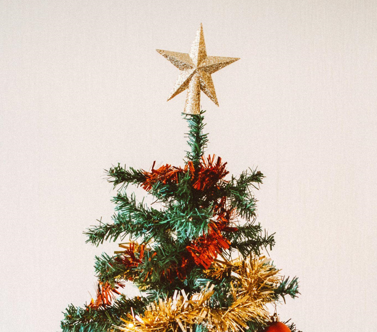 The History of Artificial Christmas Trees with Lights